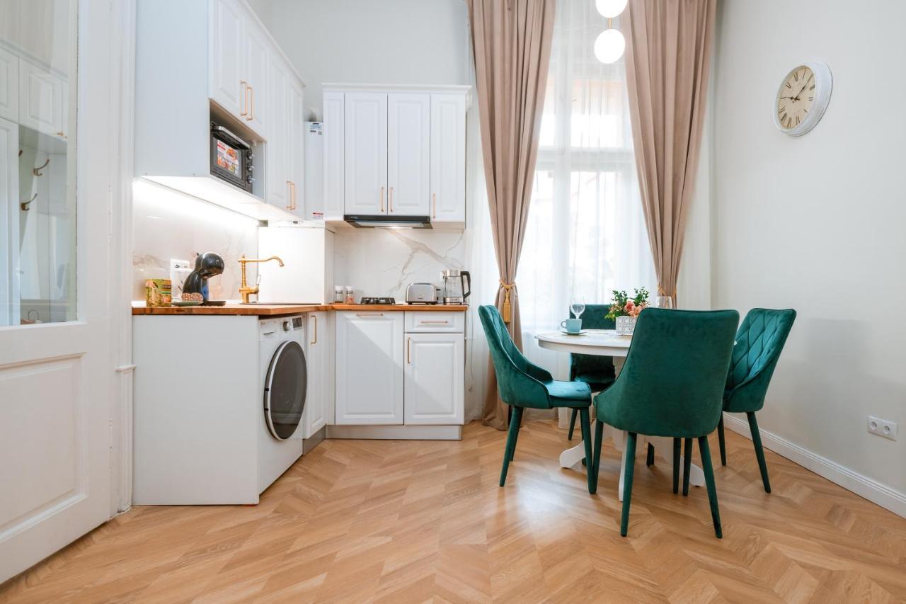 Apartament De Lux Central, P-Ta Matei Corvin Клуж-Напока Екстериор снимка